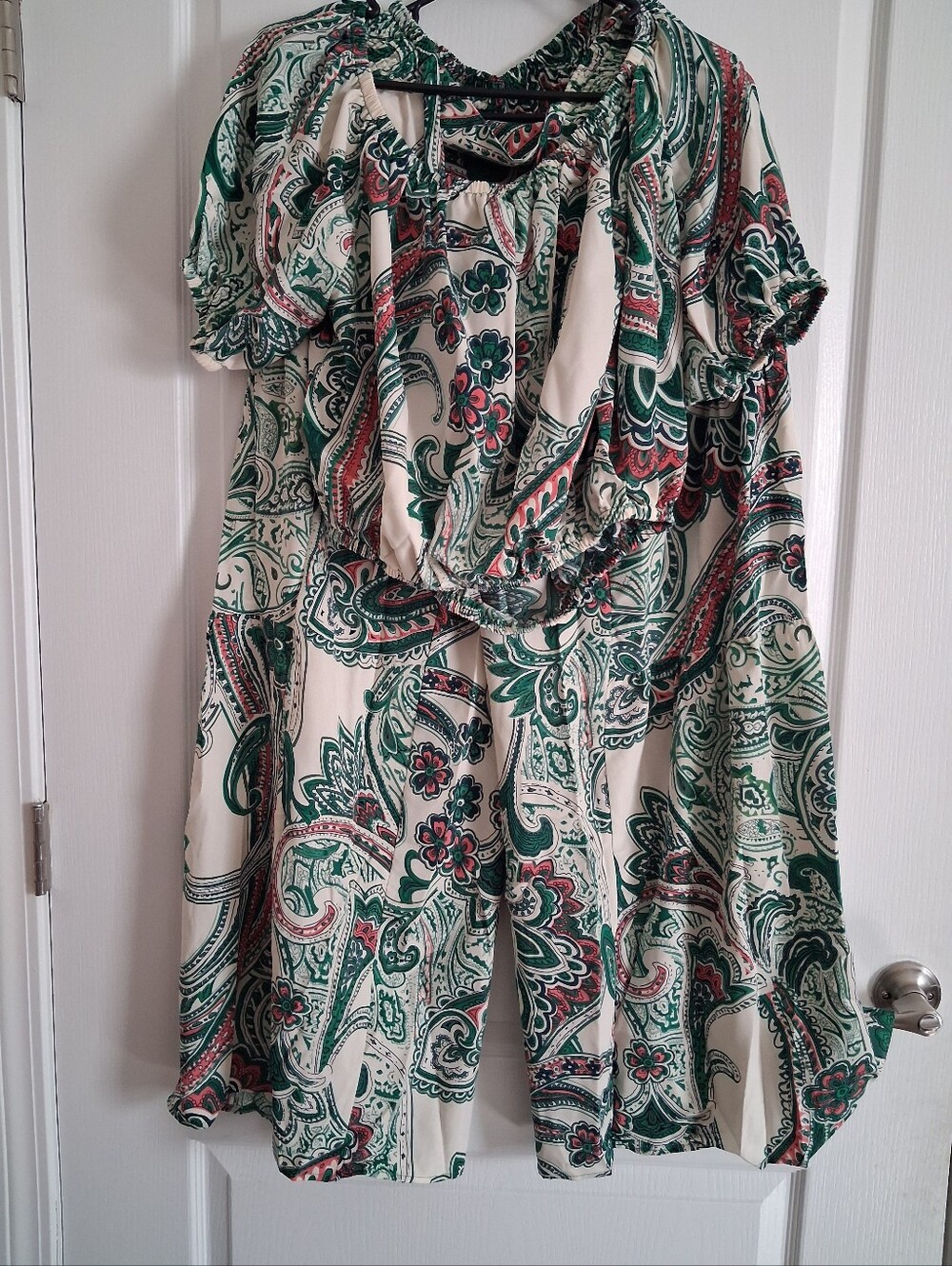 Women's Green Paisley 2pc Pant Set